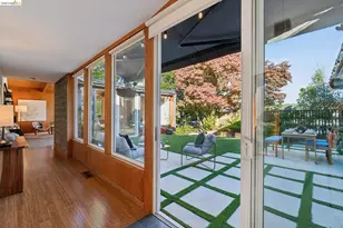 6941 Ridgewood Dr, Oakland, CA 94611 - Photo 9