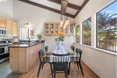 6600 Heather Ridge Way, Oakland, CA 94611 - Photo 15