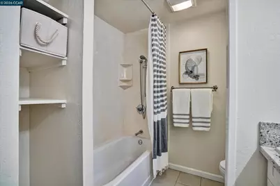 1607 Lynwood Dr, Concord, CA 94521 - Photo 19