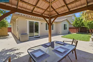 306 Crimson Cir, Vacaville, CA 95687 - Photo 25