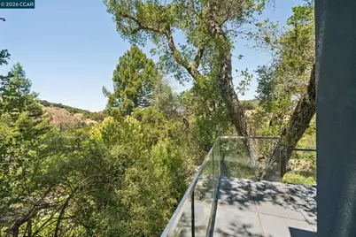 34 Underhill Rd, Orinda, CA 94563 - Photo 31