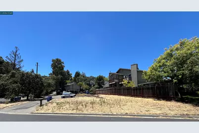 2109 Overlook Dr, Walnut Creek, CA 94597 - Photo 3