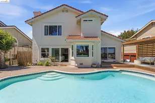 2137 Pheasant Dr, Hercules, CA 94547 - Photo 3