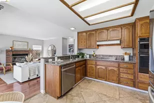 2137 Pheasant Dr, Hercules, CA 94547 - Photo 31