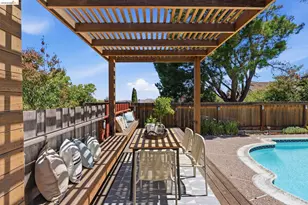 2137 Pheasant Dr, Hercules, CA 94547 - Photo 73