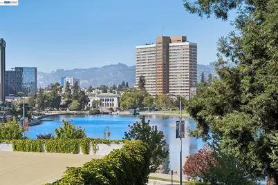 200 Lakeside Dr #202, Oakland, CA 94612 - Photo 41