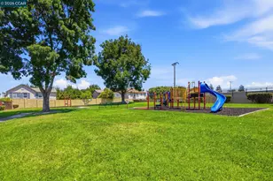 1032 Burnham Dr, Pittsburg, CA 94565 - Photo 37