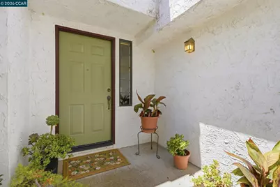 1032 Burnham Dr, Pittsburg, CA 94565 - Photo 3