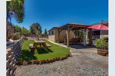 2842 Akino Ct, San Jose, CA 95148 - Photo 37