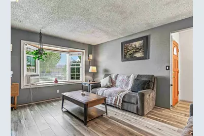 2842 Akino Ct, San Jose, CA 95148 - Photo 9