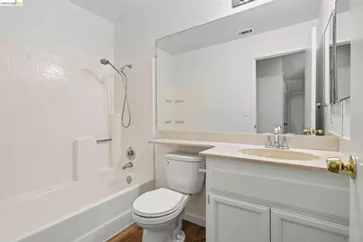 4070 Royal Links Cir, Antioch, CA 94509 - Photo 13