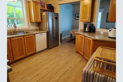 131 Cabana Dr, Napa, CA 94558 - Photo 11