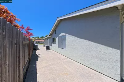 1200 Skyline Dr, Vallejo, CA 94591 - Photo 23