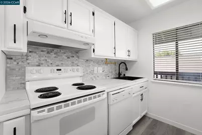 1437 Marchbanks Dr #3, Walnut Creek, CA 94598 - Photo 13