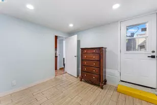 25 Regent St, San Francisco, CA 94112 - Photo 29