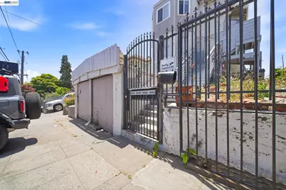 2223 23rd St, Oakland, CA 94606 - Photo 3
