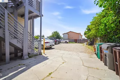 2223 23rd St, Oakland, CA 94606 - Photo 7