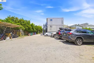 2223 23rd St, Oakland, CA 94606 - Photo 9