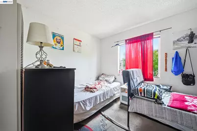 2223 23rd St, Oakland, CA 94606 - Photo 19
