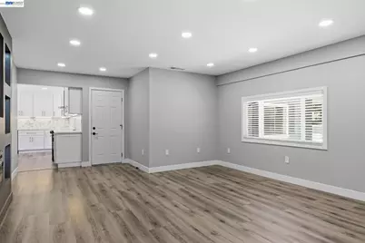6311 Belmont Pl, Stockton, CA 95207 - Photo 7