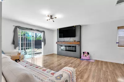 425 Tabor Ave, Fairfield, CA 94533 - Photo 5
