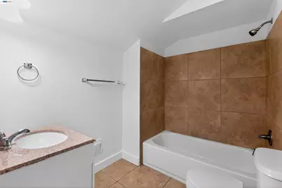 3015 Point Pleasant Rd, Elk Grove, CA 95757 - Photo 17