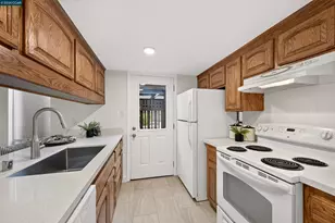 5491 Roundtree Dr, Concord, CA 94521 - Photo 9