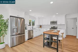 4395 Cabrilho Dr, Martinez, CA 94553 - Photo 9