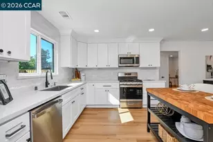 4395 Cabrilho Dr, Martinez, CA 94553 - Photo 9