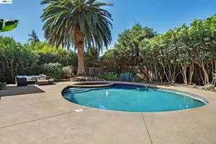 1759 Crescent Dr, Walnut Creek, CA 94598 - Photo 41