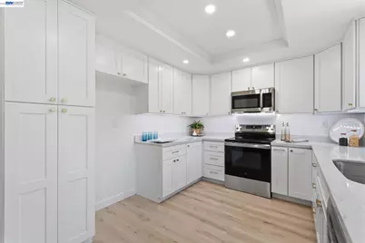 935 Granite Ct, Martinez, CA 94553 - Photo 9