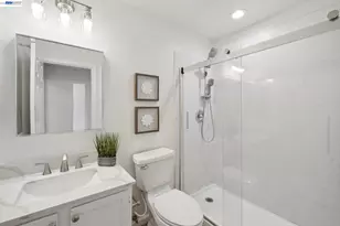 1594 Fairway Green Cir, San Jose, CA 95131 - Photo 27