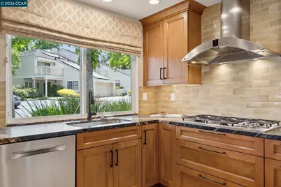 1560 Pyrenees Pl, Walnut Creek, CA 94598 - Photo 17