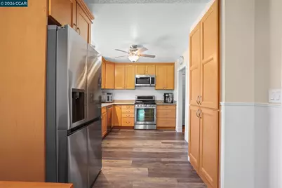 2124 Impala Ct, Pittsburg, CA 94565 - Photo 15