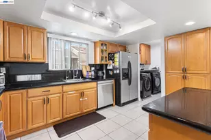 37946 Bright Common, Fremont, CA 94536 - Photo 11