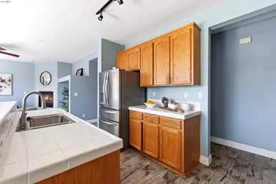 5375 Rockrose Way, Antioch, CA 94531 - Photo 17