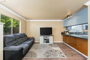 1030 Betsy Ross Dr, Roseville, CA 95747 - Photo 7