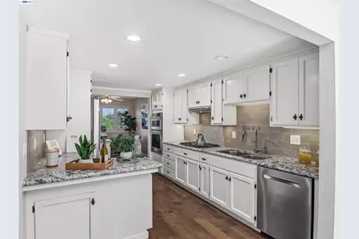 35791 Scarborough Dr, Newark, CA 94560 - Photo 15