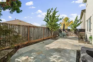 663 Falling Star Dr, Martinez, CA 94553 - Photo 27