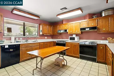 1201 Monument Blvd #SPC 17, Concord, CA 94520 - Photo 31