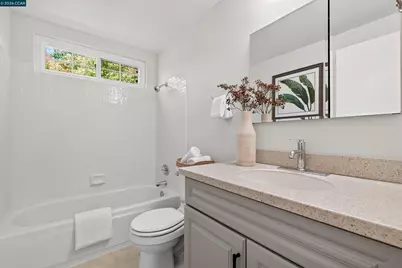 2201 Dry Creek Ct, Martinez, CA 94553 - Photo 17