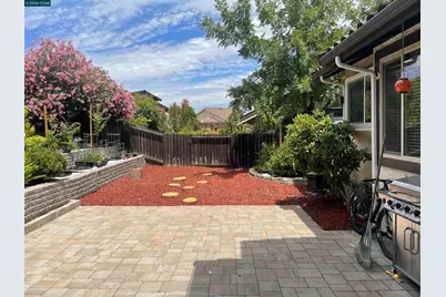 2307 Oak Glen Cir, Martinez, CA 94553 - Photo 21