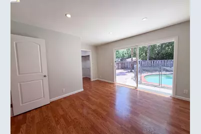1496 Soccer Ct, Concord, CA 94518 - Photo 21