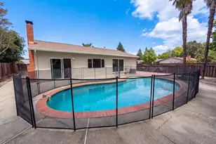 1496 Soccer Ct, Concord, CA 94518 - Photo 35