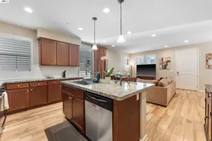22647 Myrtle Cir, Hayward, CA 94541 - Photo 13