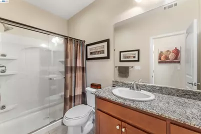 22647 Myrtle Cir, Hayward, CA 94541 - Photo 15