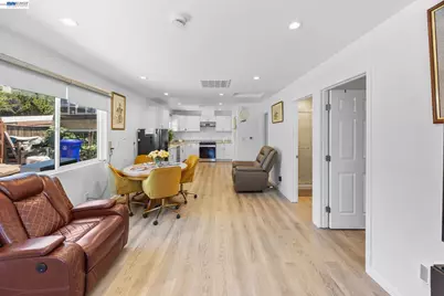 2000 Miramar Ave, Castro Valley, CA 94578 - Photo 17