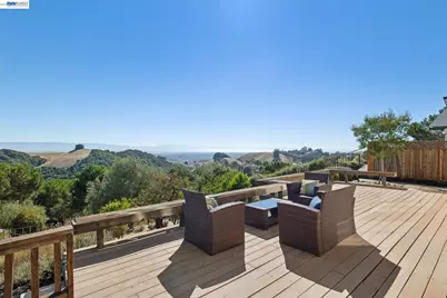 3406 Otter Ct, Hayward, CA 94542 - Photo 5