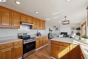 3406 Otter Ct, Hayward, CA 94542 - Photo 15