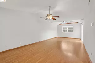 2416 Redwood Dr, Antioch, CA 94509 - Photo 5